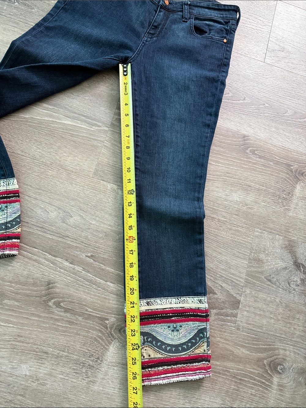 Pilcro Jeans - Picture 3 of 11